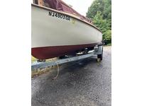 1995 Menger 19' Catboat  Click to launch Larger Image