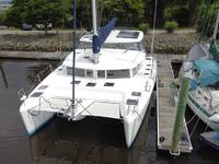 Lagoon 420 Owner's Version Click to launch Larger Image