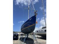 Beneteau 523 Click to launch Larger Image