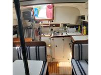 Pearson 323 Hull 319 Click to launch Larger Image