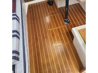 Pearson 323 Hull 319 Click to launch Larger Image