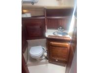 Island Packet 31 Click to launch Larger Image