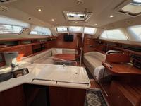 Hunter 41 DS Click to launch Larger Image