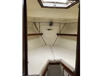 Morgan Out Islander sloop Click to launch Larger Image