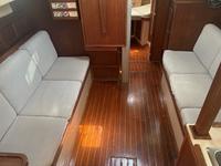 Island Packet 35 Click to launch Larger Image