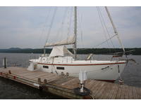 1973 Hyde Park - Poughkeepsie NY on Hudson River New York 35 Coronado 35 sloop liveaboard