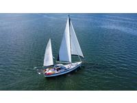 1990 Juneau Alaska 68 Irwin 68