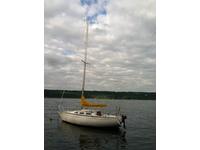 1975 Ithaca NY - inlet to Cayuga Lake New York 28 Ranger Yachts Ranger 28