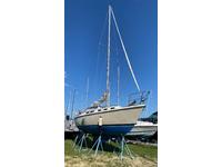 1979 Moonbeam Gateway Marina Brooklyn New York 30 Seafarer Swiftsure 30 SF 30