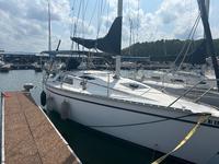 1990 Greers Ferry Lake Arkansas 30 Hunter 30