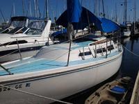 1977 oceanside harbor north end slips California 27 catalina 27 sailboat