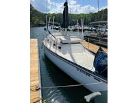 1982 Lake Allatoona Georgia 25 Hunter 25