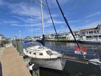 1989 Forked River New Jersey 27 Island Packet IP27