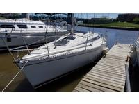 1986 Racine Wisconsin 29.7 Beneteau First 29