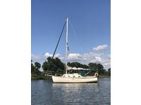 Island Packet 27 Click to launch Larger Image